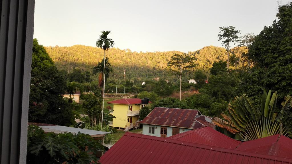 Tebing Guest House Taman Negara Malaysia Куала-Таган Екстер'єр фото