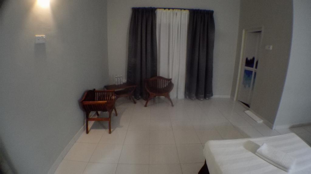 Tebing Guest House Taman Negara Malaysia Куала-Таган Екстер'єр фото